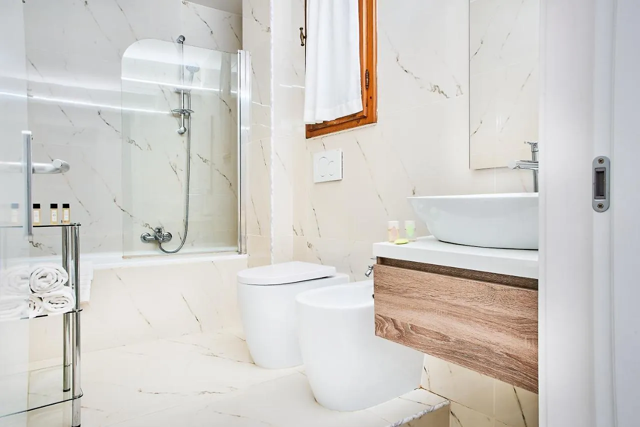 Oda ve Kahvaltı Firenze Rooms Cathedral B&B İtalya
