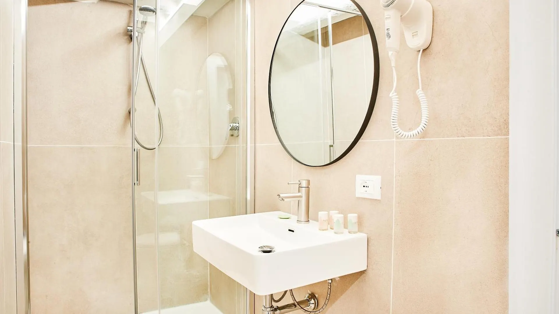 Firenze Rooms Cathedral B&B Oda ve Kahvaltı Floransa